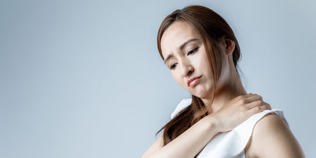 Woman-with-Shoulder-Pain